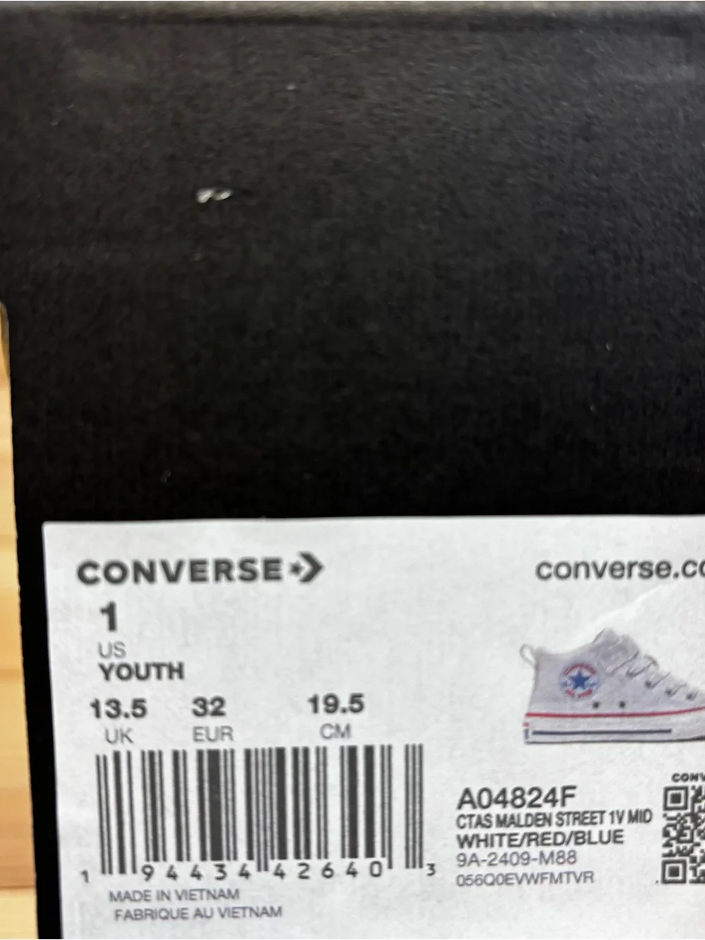 Converse Chuck Taylor All Star Mid Malden Street Kids Sneakers Sz 1 Y White